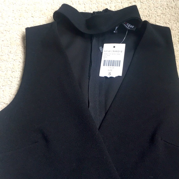 Elegent  Asymmetrical Choker Neck Dress - Picture 8 of 17